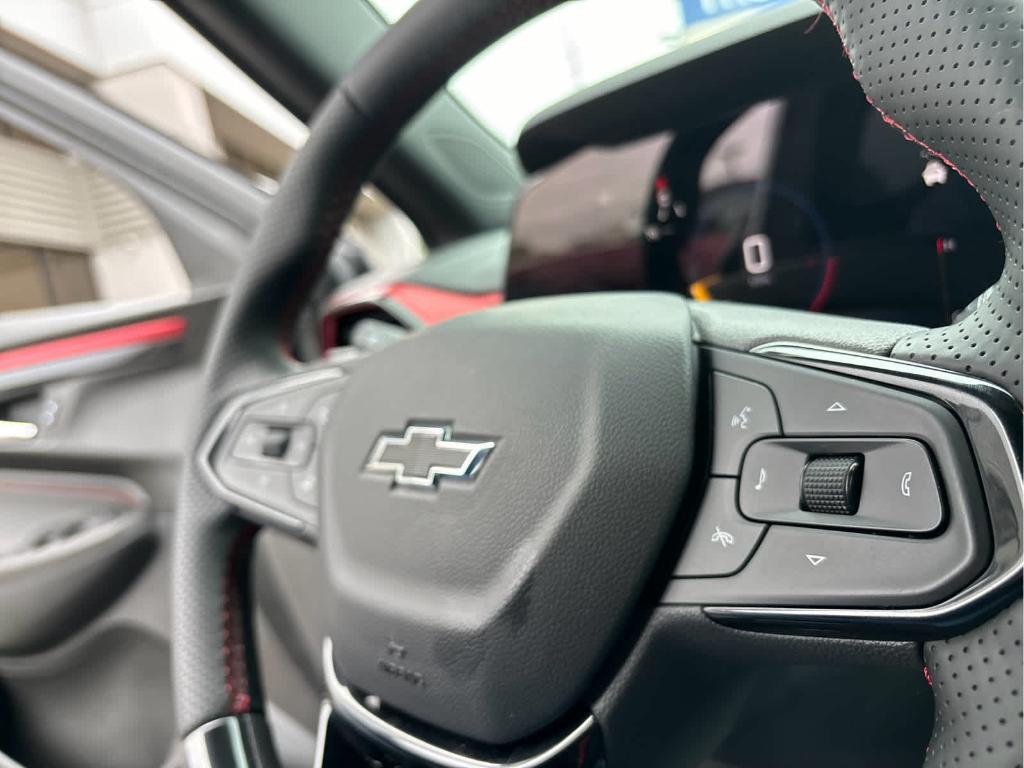 used 2025 Chevrolet TrailBlazer car, priced at $27,900