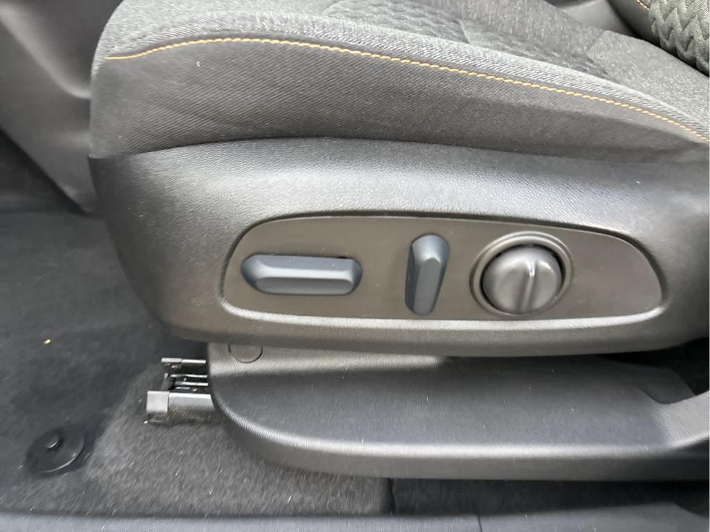 used 2023 Chevrolet Equinox car, priced at $23,999