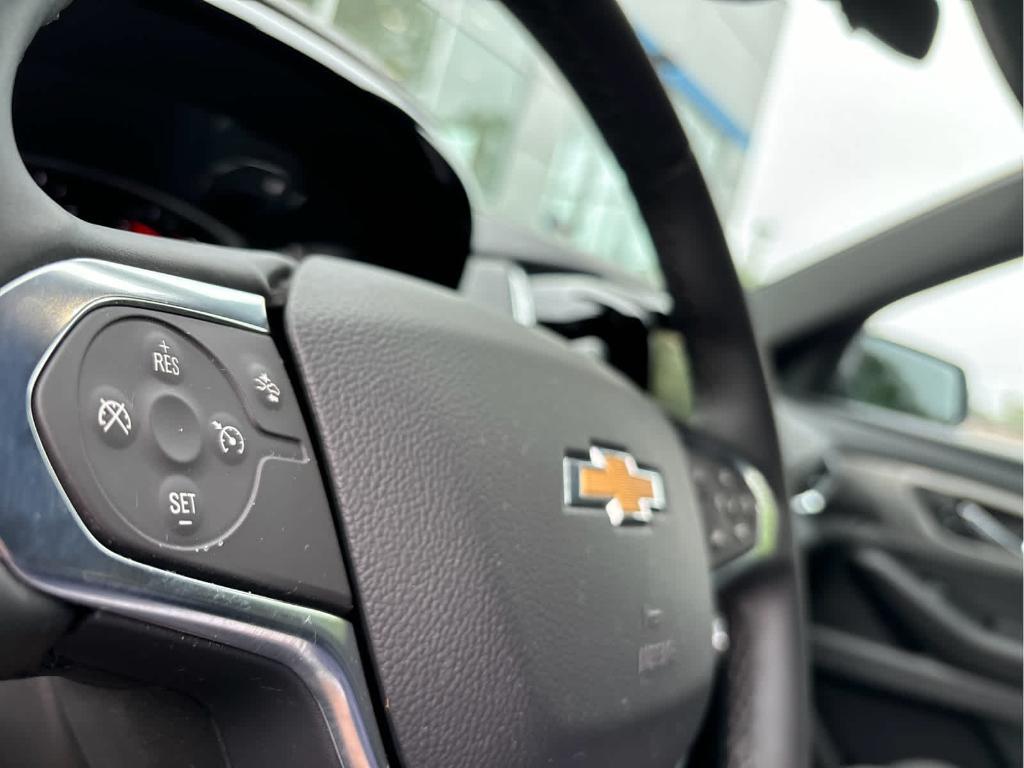 used 2023 Chevrolet Traverse car, priced at $32,299