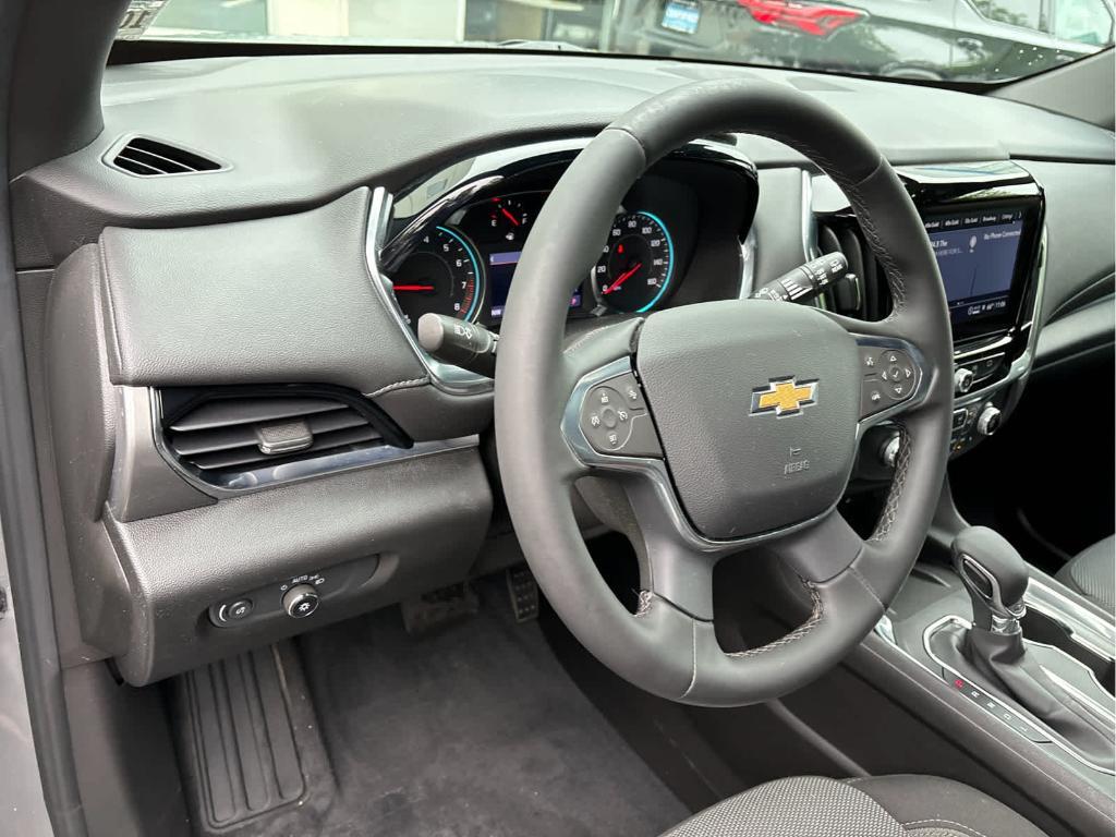 used 2023 Chevrolet Traverse car, priced at $32,299