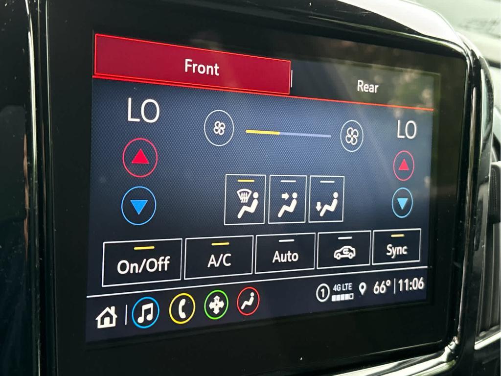 used 2023 Chevrolet Traverse car, priced at $32,299