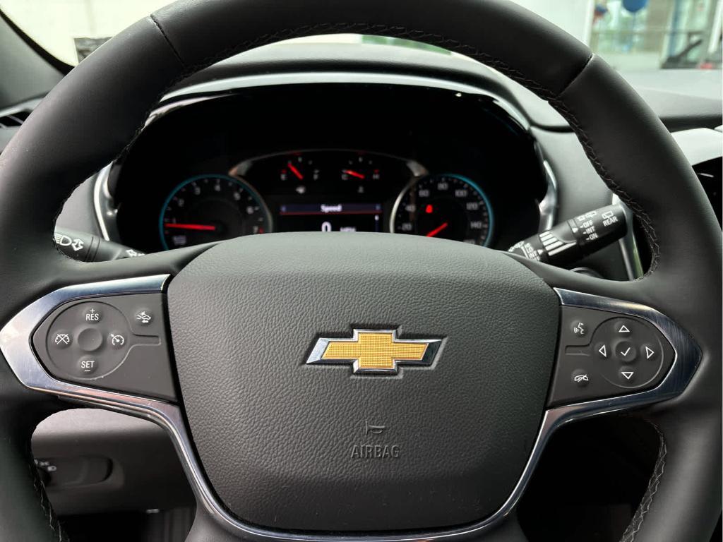 used 2023 Chevrolet Traverse car, priced at $32,299