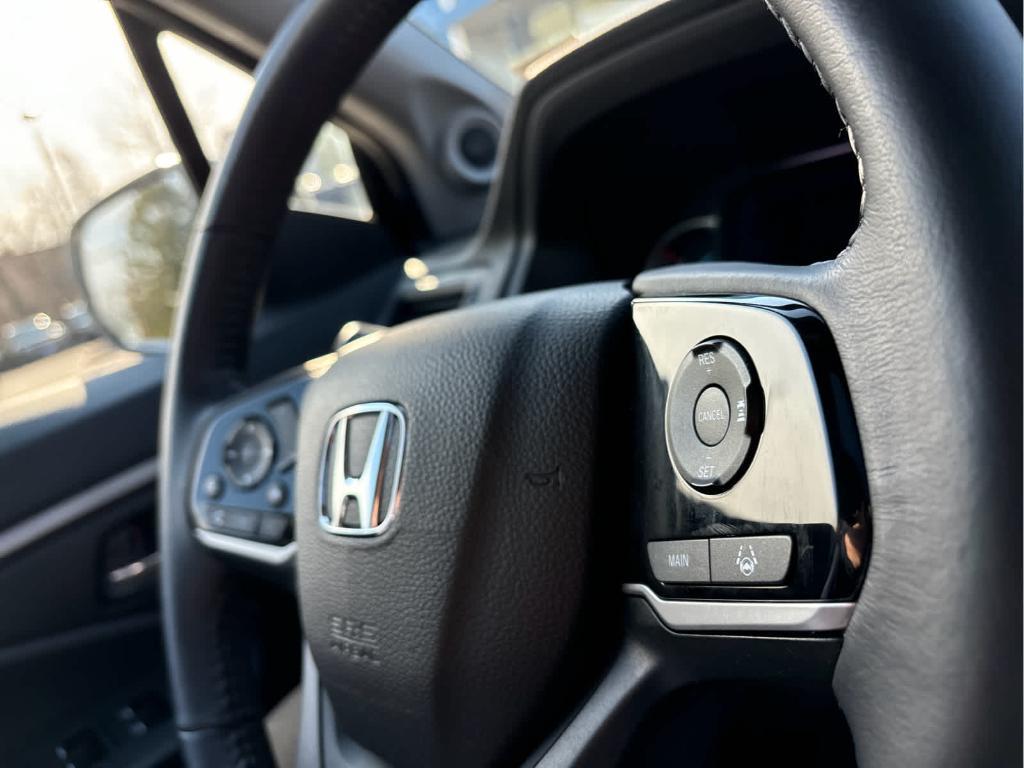 used 2022 Honda Pilot car, priced at $33,499