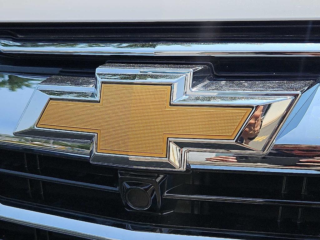 new 2026 Chevrolet Equinox car, priced at $28,353