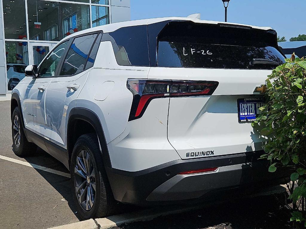 new 2026 Chevrolet Equinox car, priced at $28,353