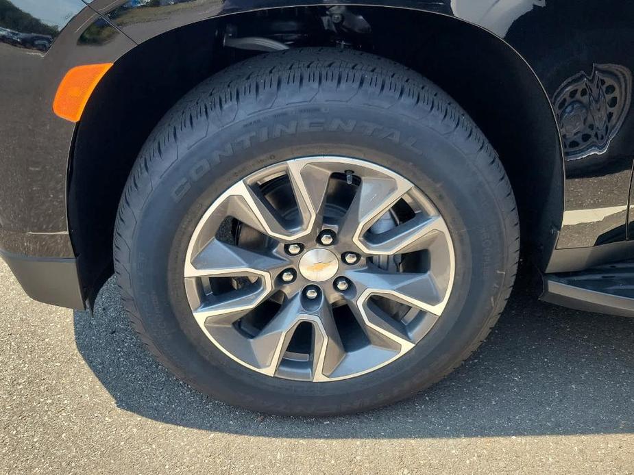 new 2024 Chevrolet Suburban car, priced at $65,885