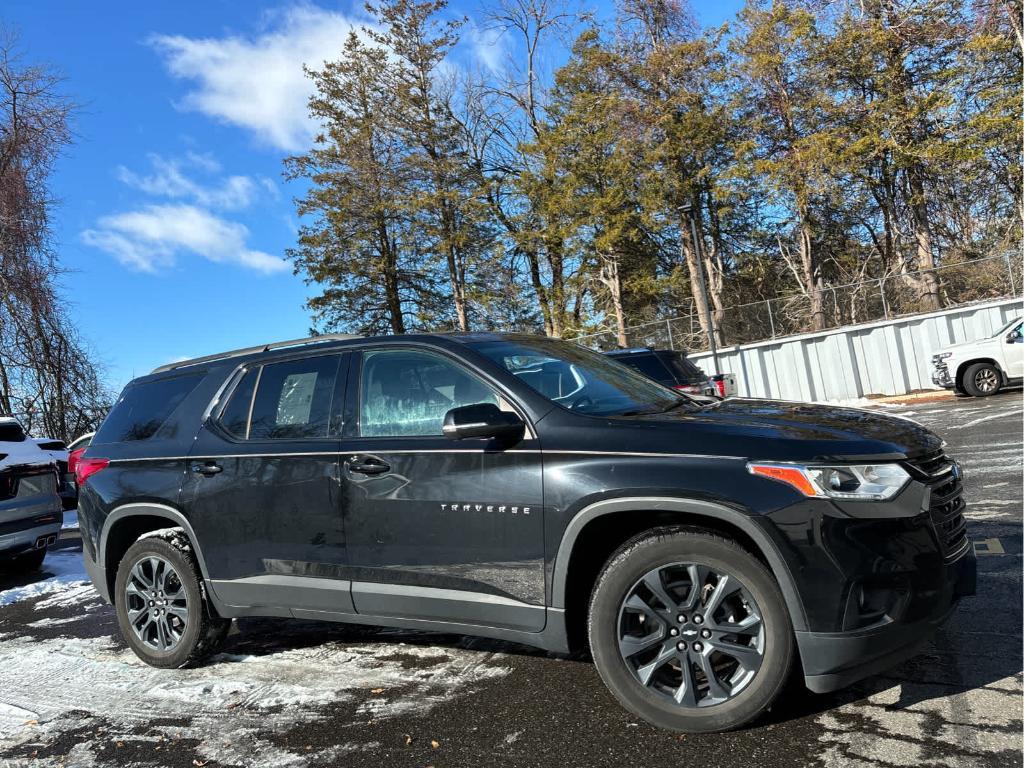 used 2021 Chevrolet Traverse car, priced at $29,499