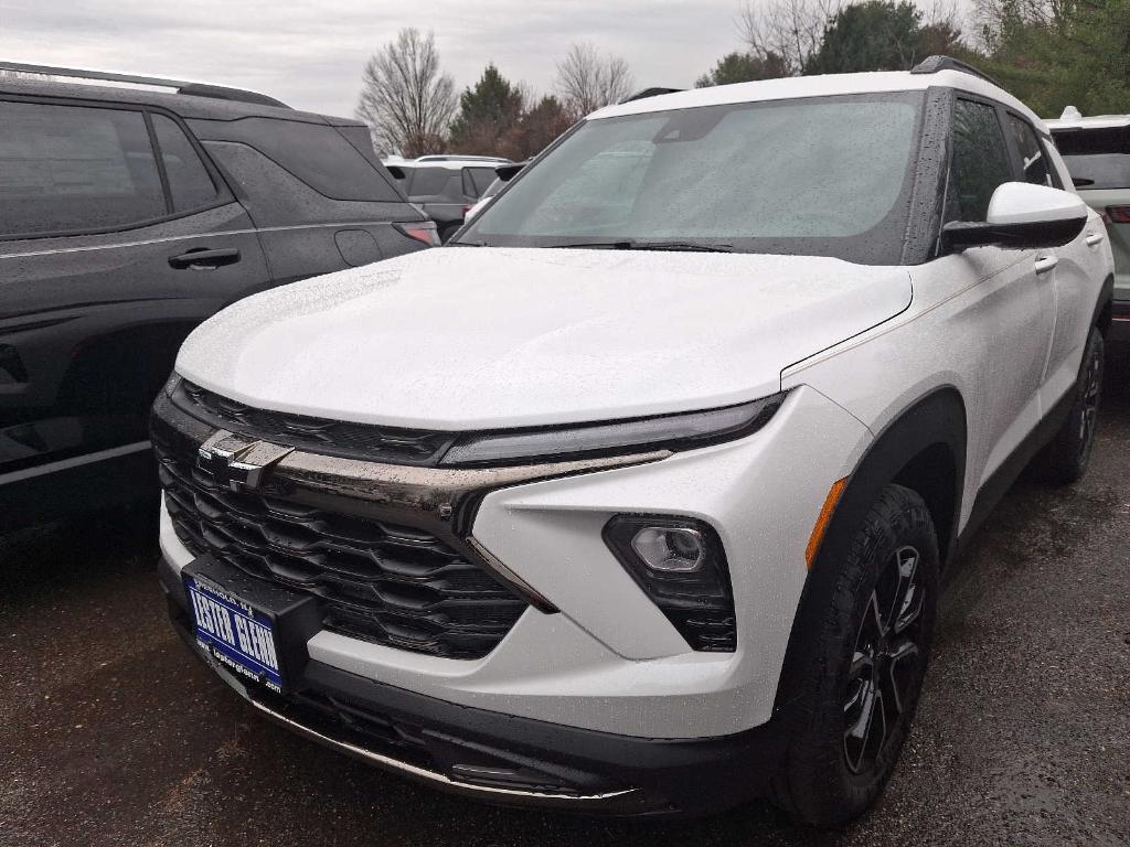 new 2025 Chevrolet TrailBlazer car, priced at $32,363