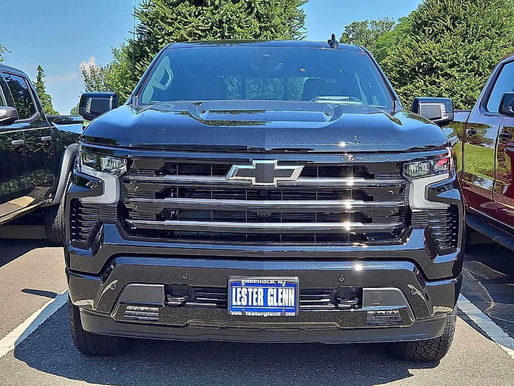 new 2025 Chevrolet Silverado 1500 car, priced at $72,012