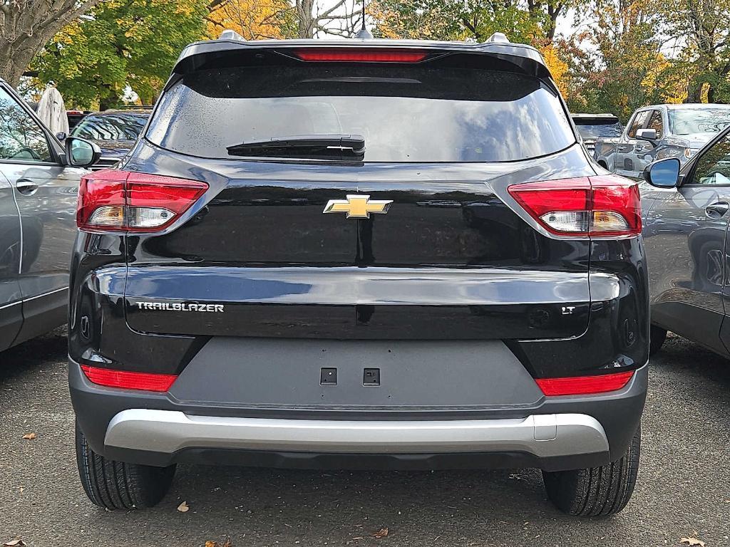new 2026 Chevrolet TrailBlazer car, priced at $25,853