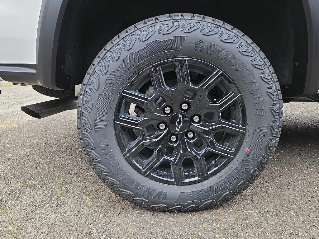 new 2026 Chevrolet Colorado car, priced at $45,423