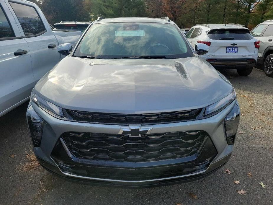 new 2025 Chevrolet Trax car, priced at $26,460