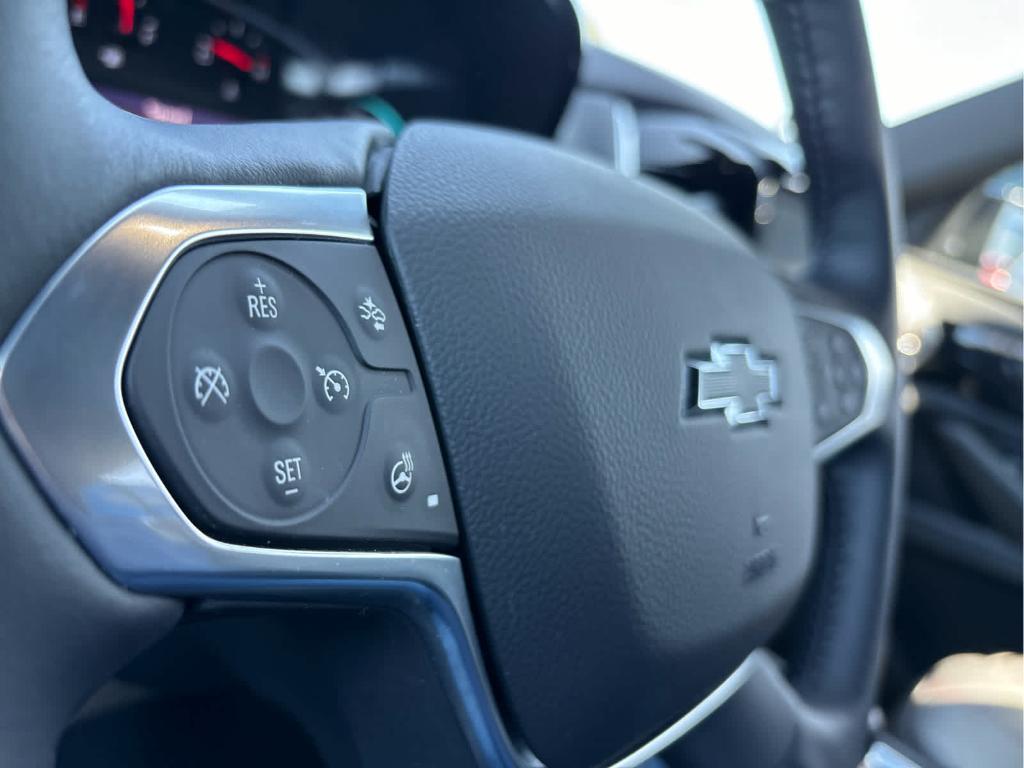 used 2022 Chevrolet Traverse car, priced at $35,999