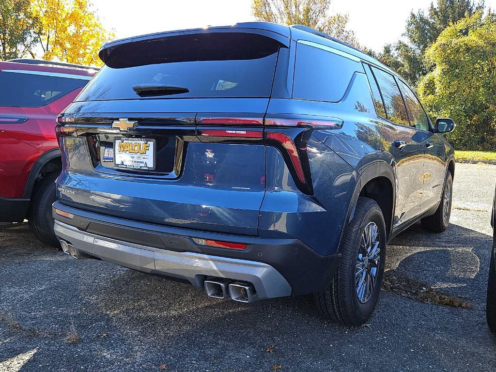 new 2026 Chevrolet Traverse car, priced at $41,558
