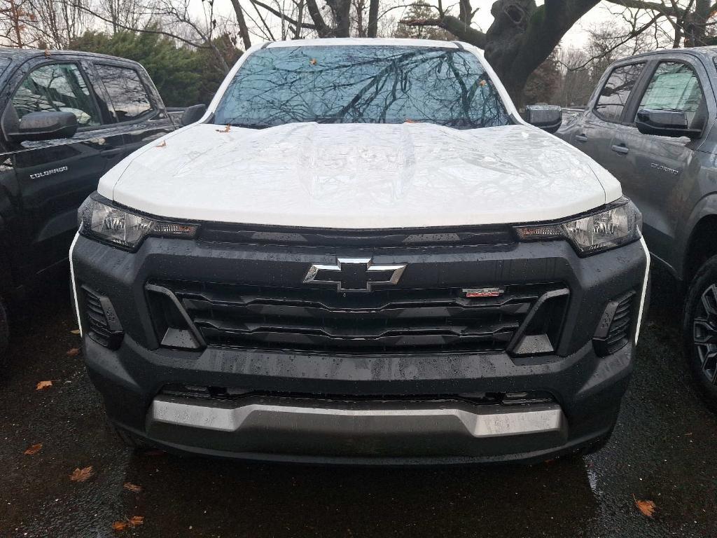 new 2024 Chevrolet Colorado car, priced at $38,403