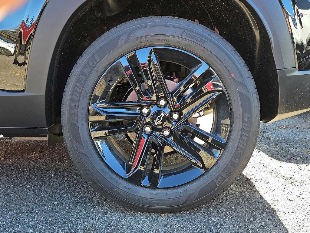new 2026 Chevrolet Trax car, priced at $27,348