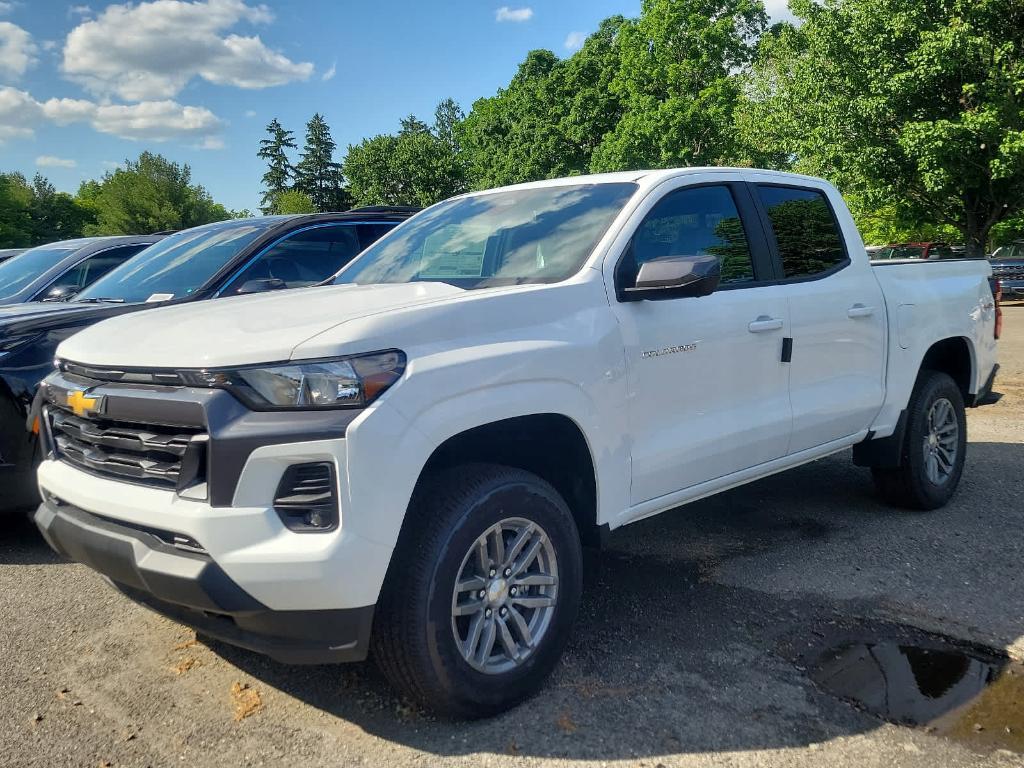 new 2024 Chevrolet Colorado car, priced at $43,840