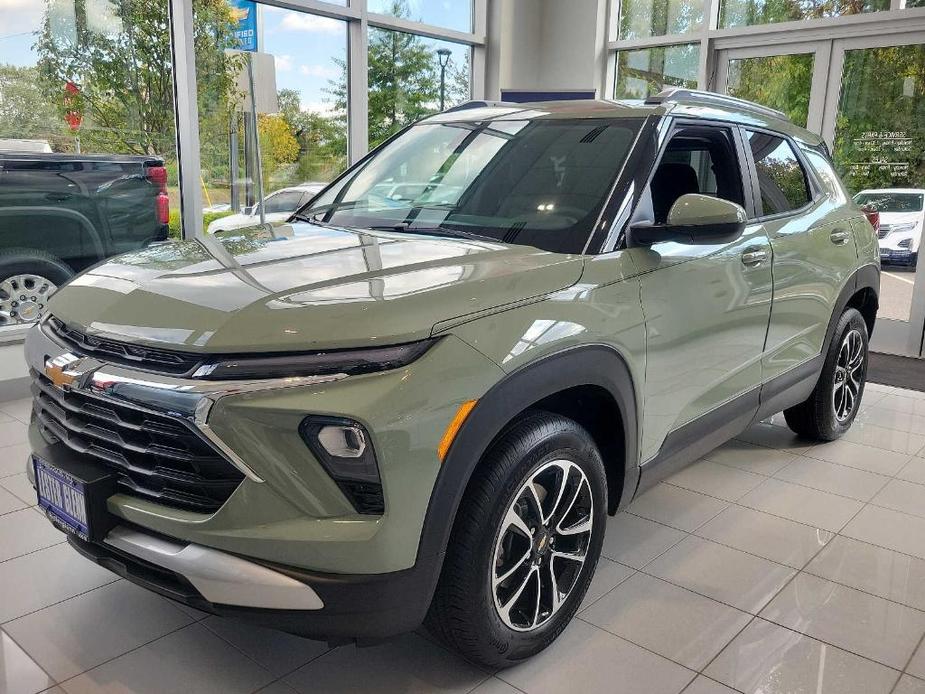 new 2025 Chevrolet TrailBlazer car, priced at $29,105