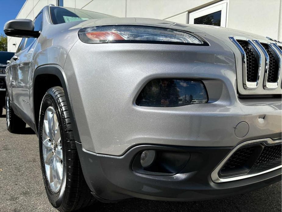 used 2015 Jeep Cherokee car, priced at $9,999