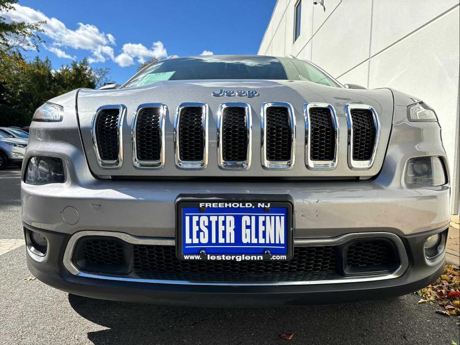 used 2015 Jeep Cherokee car, priced at $9,999