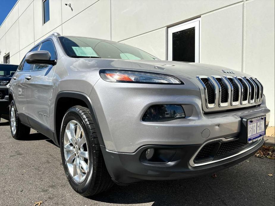 used 2015 Jeep Cherokee car, priced at $9,999