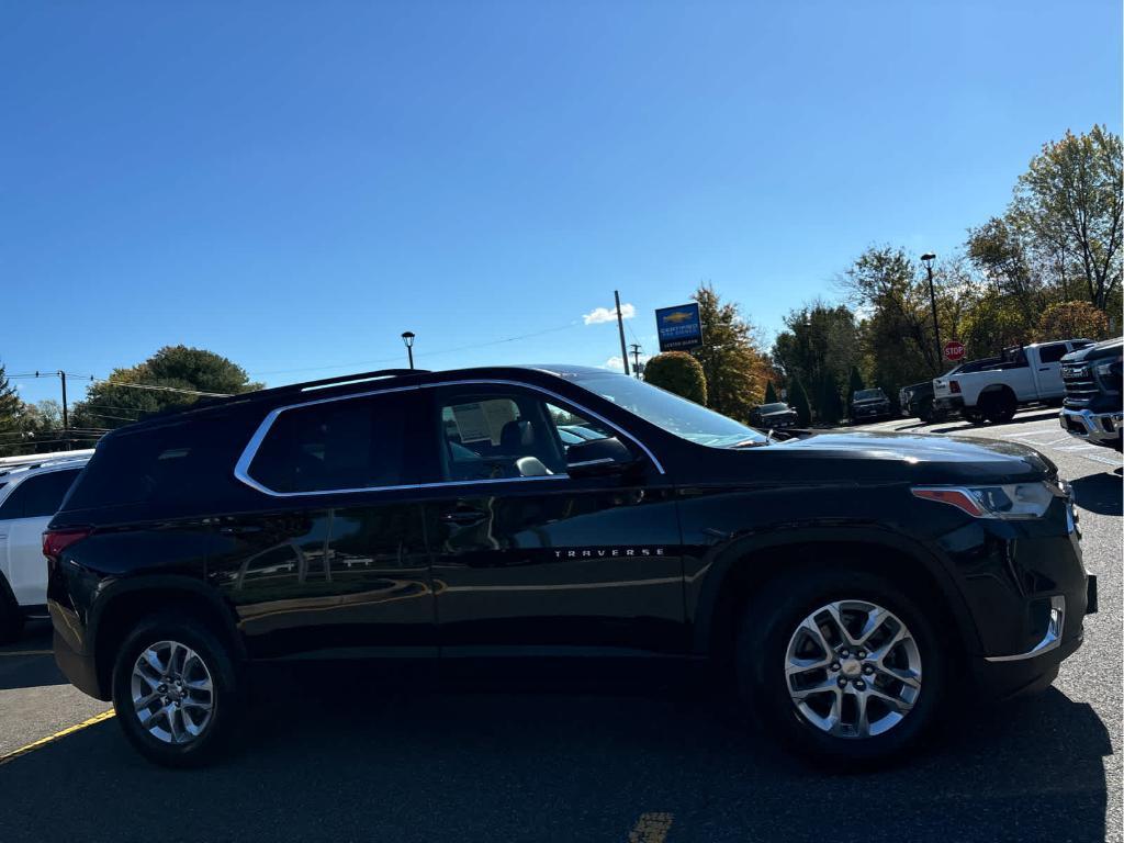 used 2020 Chevrolet Traverse car, priced at $19,699