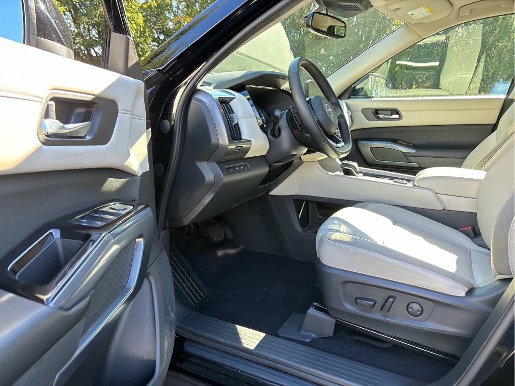 used 2022 Nissan Pathfinder car, priced at $29,150