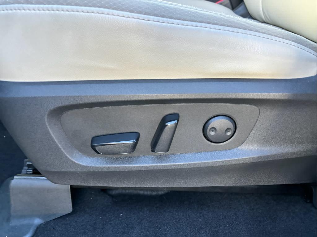 used 2022 Nissan Pathfinder car, priced at $29,150