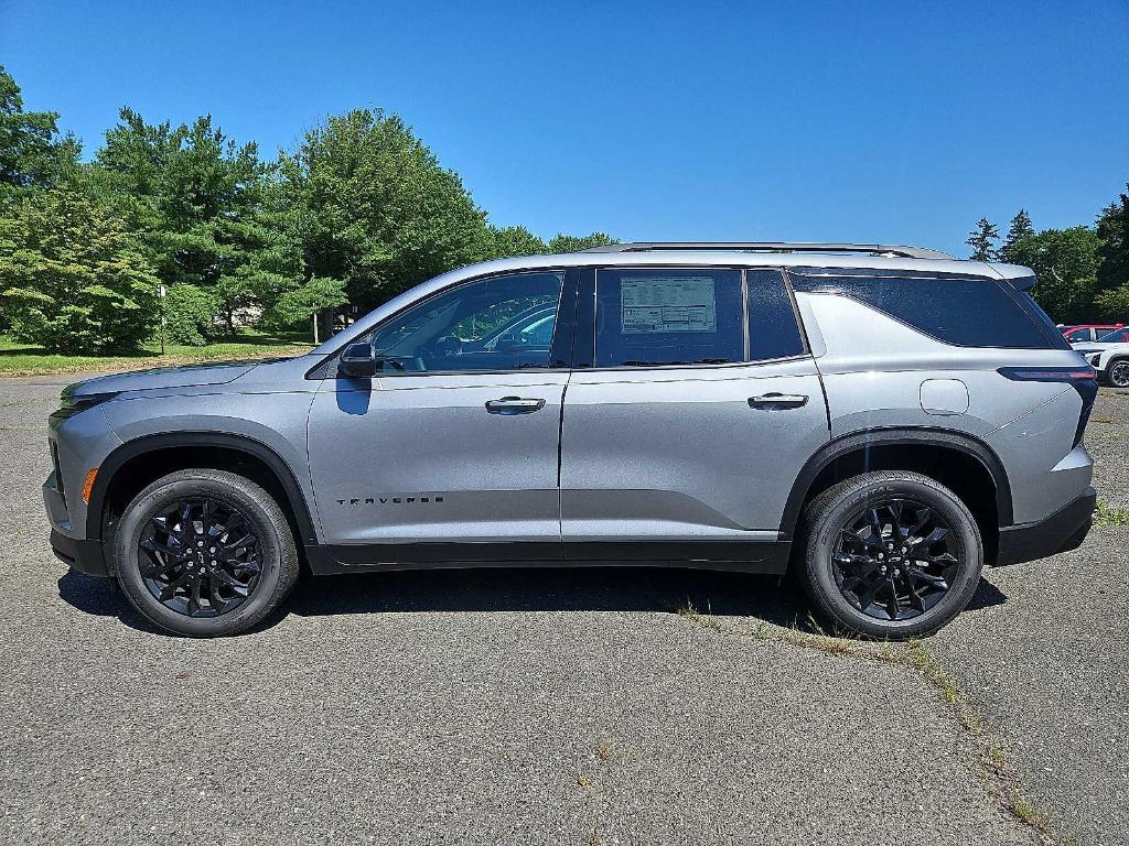 new 2025 Chevrolet Traverse car, priced at $44,707