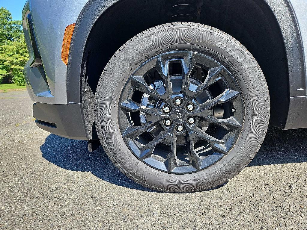 new 2025 Chevrolet Traverse car, priced at $44,707