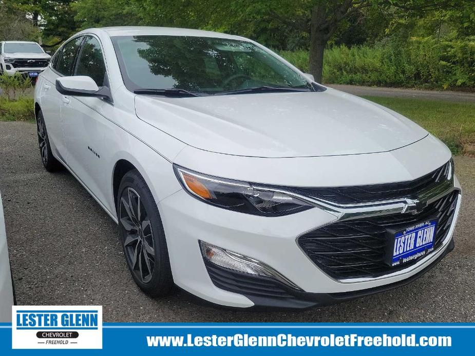 new 2025 Chevrolet Malibu car, priced at $28,345