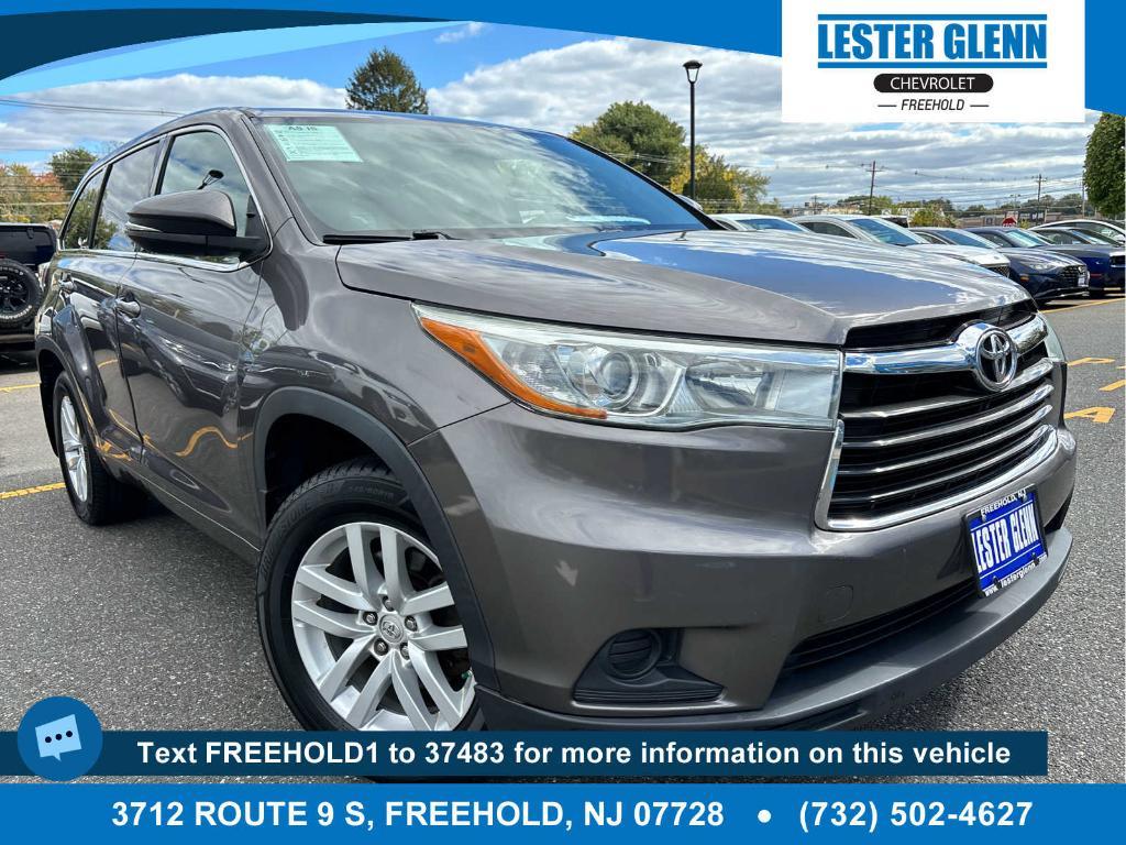 used 2015 Toyota Highlander car, priced at $16,399