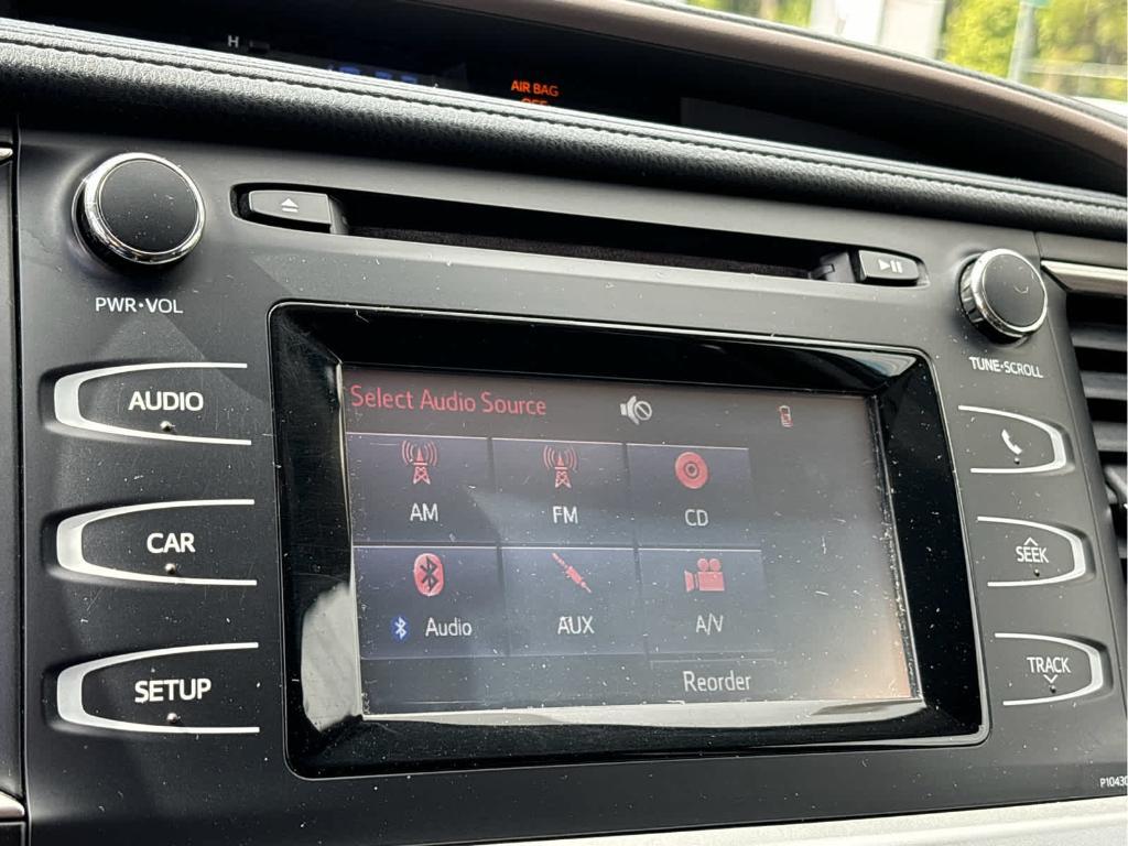 used 2015 Toyota Highlander car, priced at $16,399