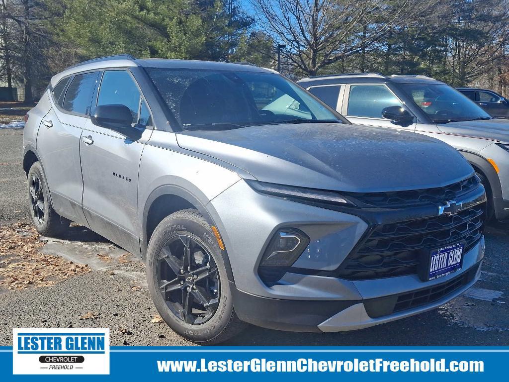 new 2025 Chevrolet Blazer car, priced at $34,358