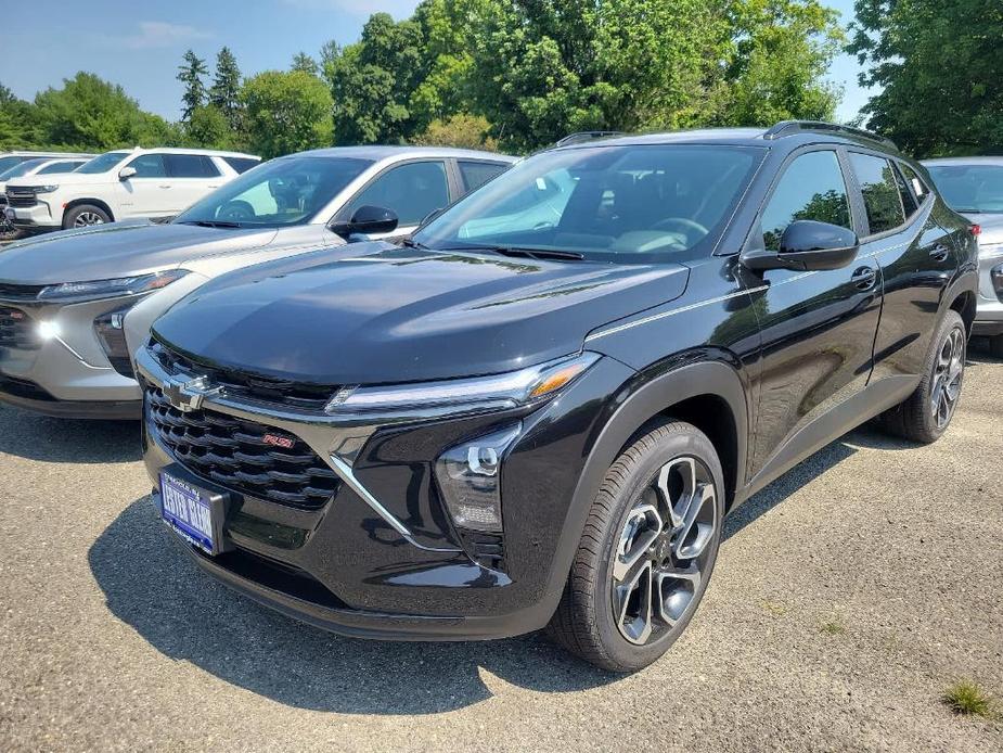 new 2025 Chevrolet Trax car, priced at $26,460