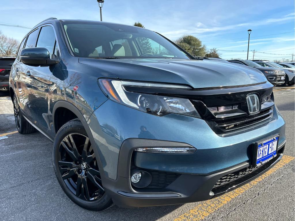 used 2022 Honda Pilot car, priced at $32,999