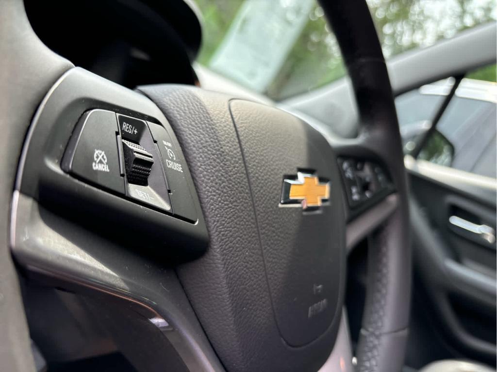 used 2022 Chevrolet Trax car, priced at $19,299