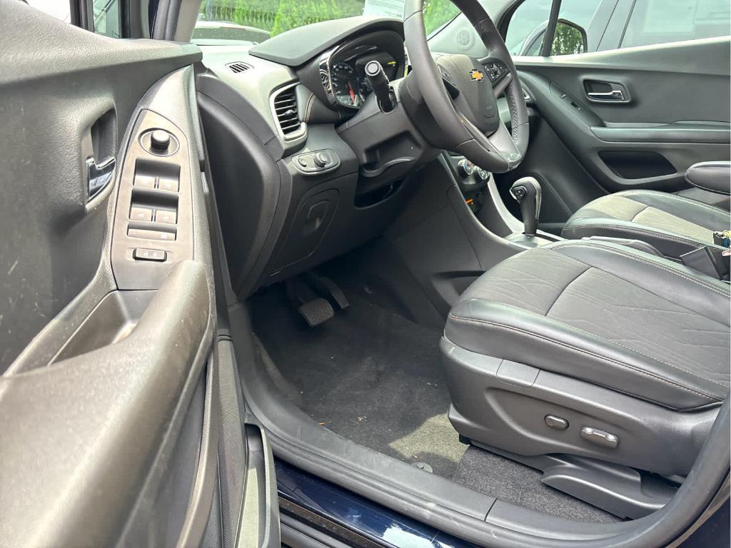 used 2022 Chevrolet Trax car, priced at $19,299