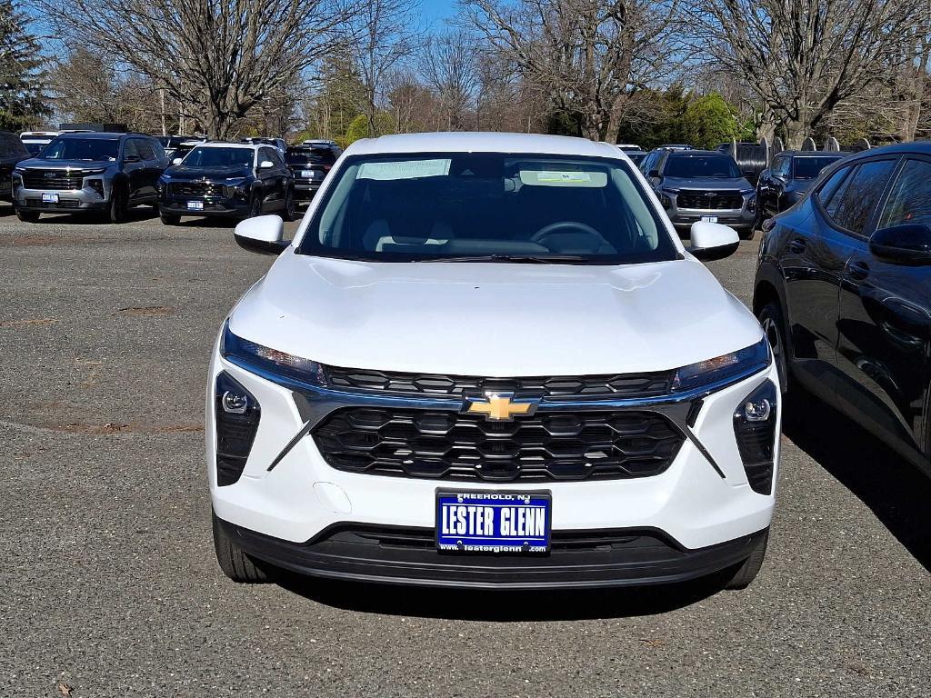 new 2025 Chevrolet Trax car, priced at $22,748