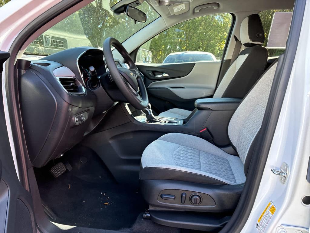 used 2022 Chevrolet Equinox car, priced at $19,699