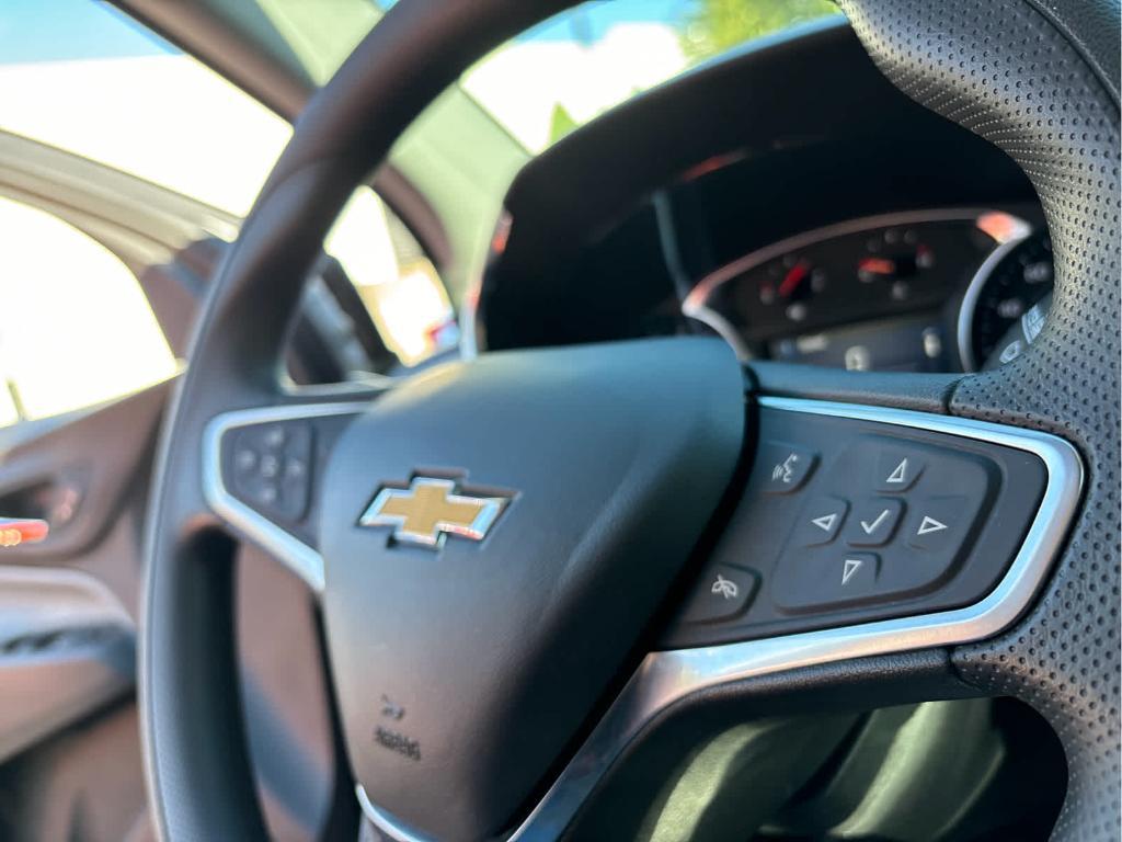 used 2022 Chevrolet Equinox car, priced at $19,699