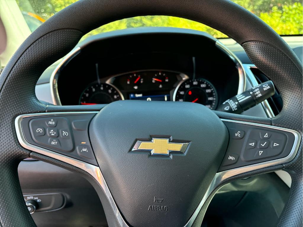 used 2022 Chevrolet Equinox car, priced at $19,699