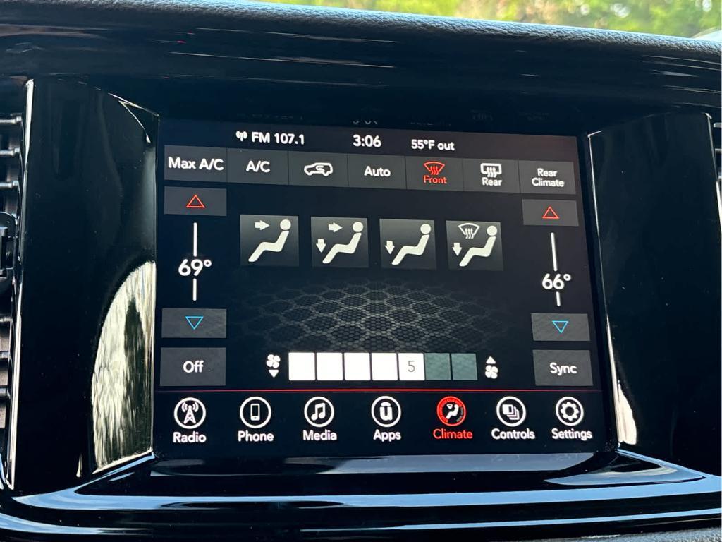 used 2022 Dodge Durango car, priced at $27,498