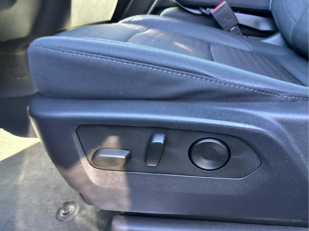 used 2024 Chevrolet Silverado 1500 car, priced at $41,999