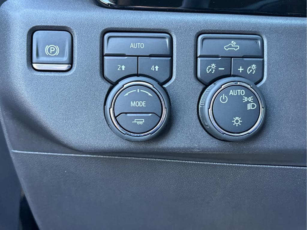 used 2024 Chevrolet Silverado 1500 car, priced at $41,999