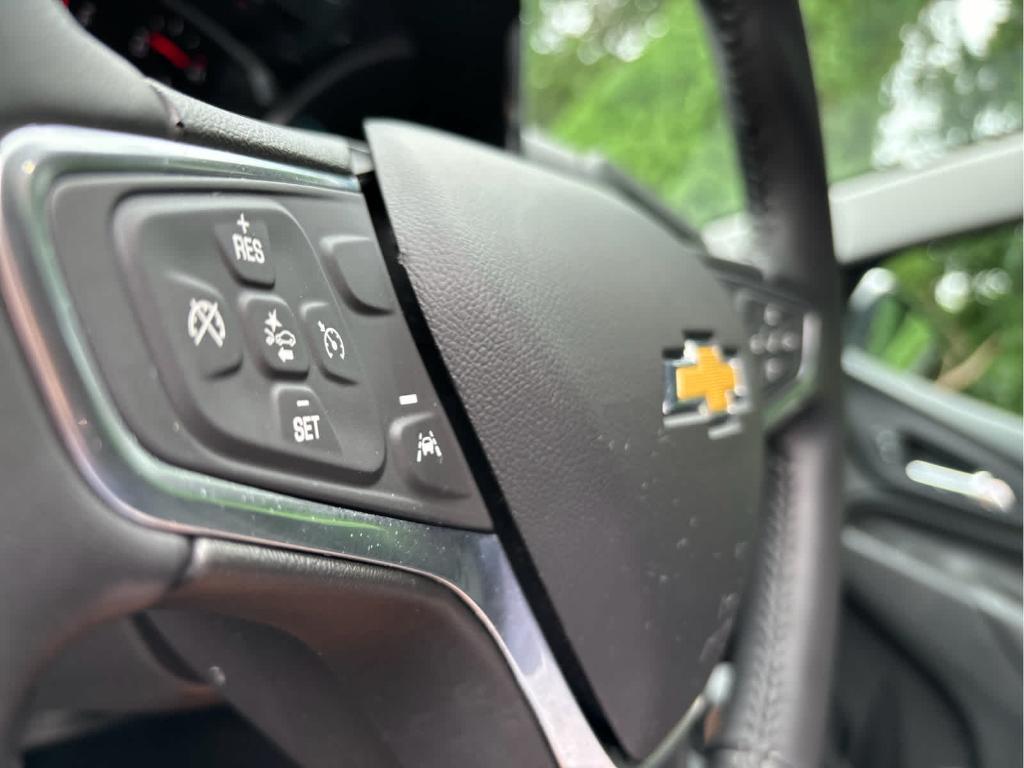 used 2022 Chevrolet Equinox car, priced at $20,999