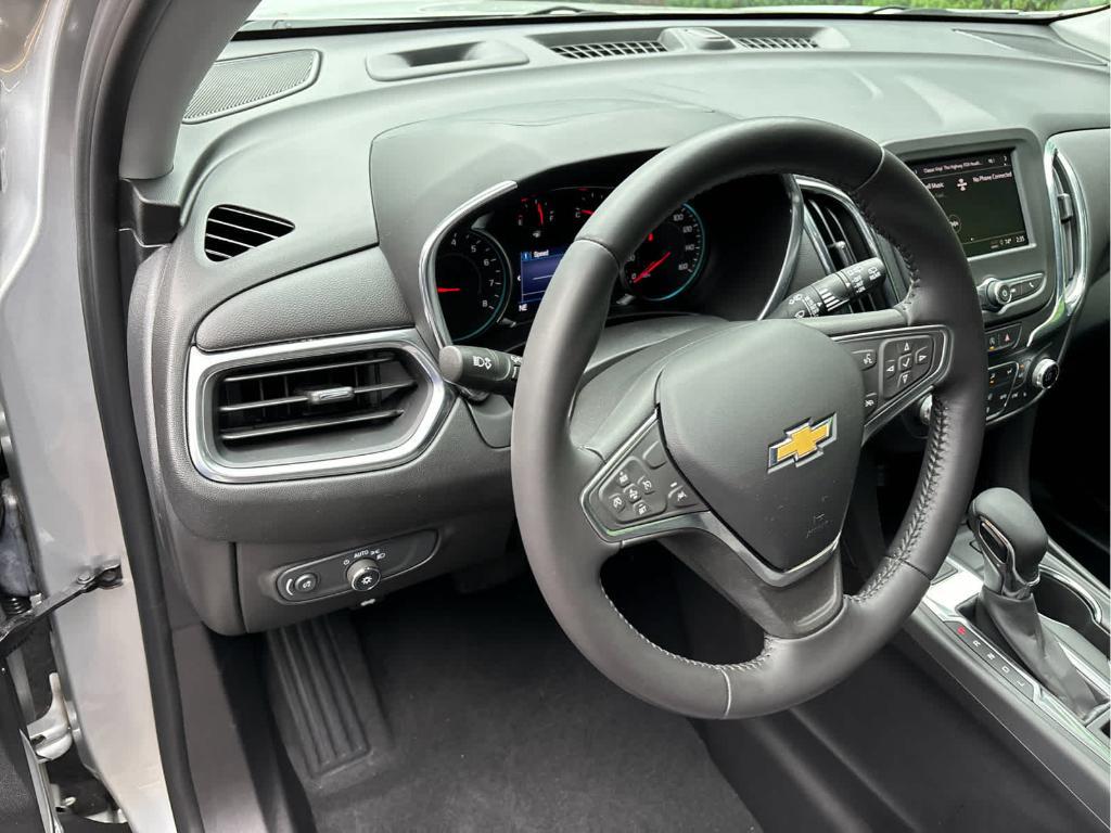 used 2022 Chevrolet Equinox car, priced at $20,999