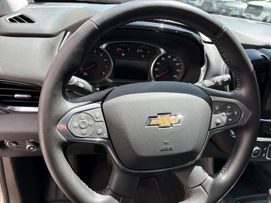 used 2021 Chevrolet Traverse car, priced at $29,599