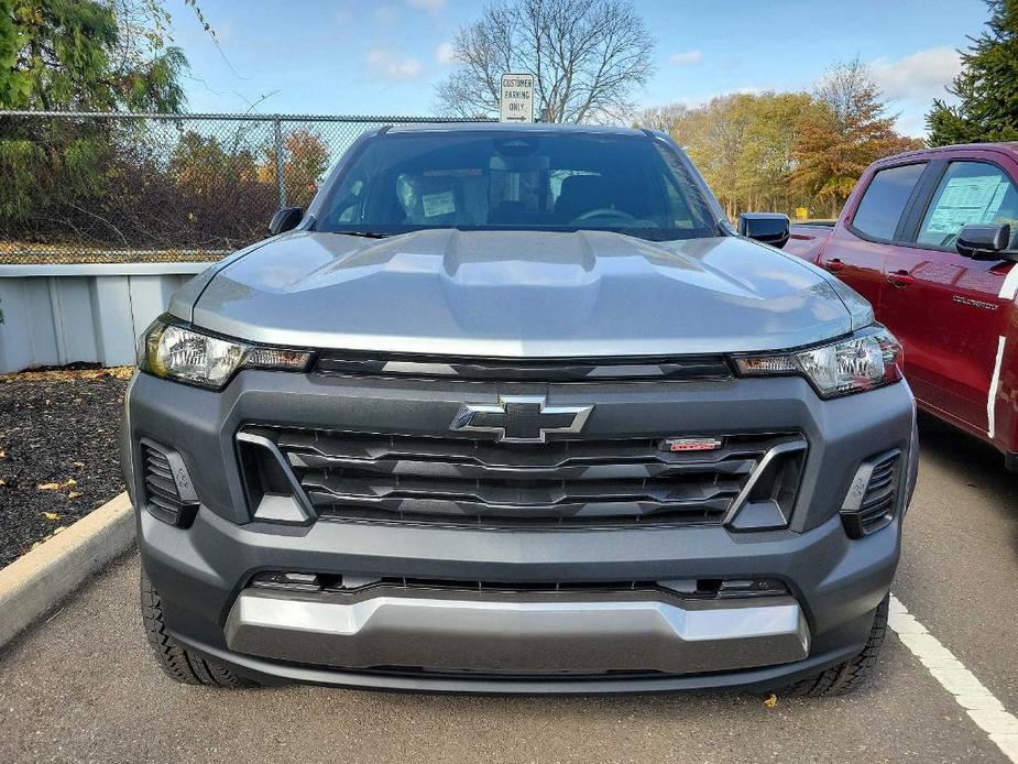 new 2024 Chevrolet Colorado car, priced at $43,570