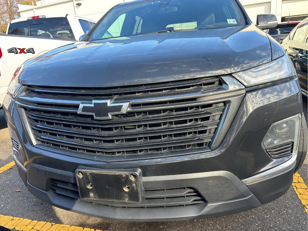 used 2022 Chevrolet Traverse car, priced at $31,499